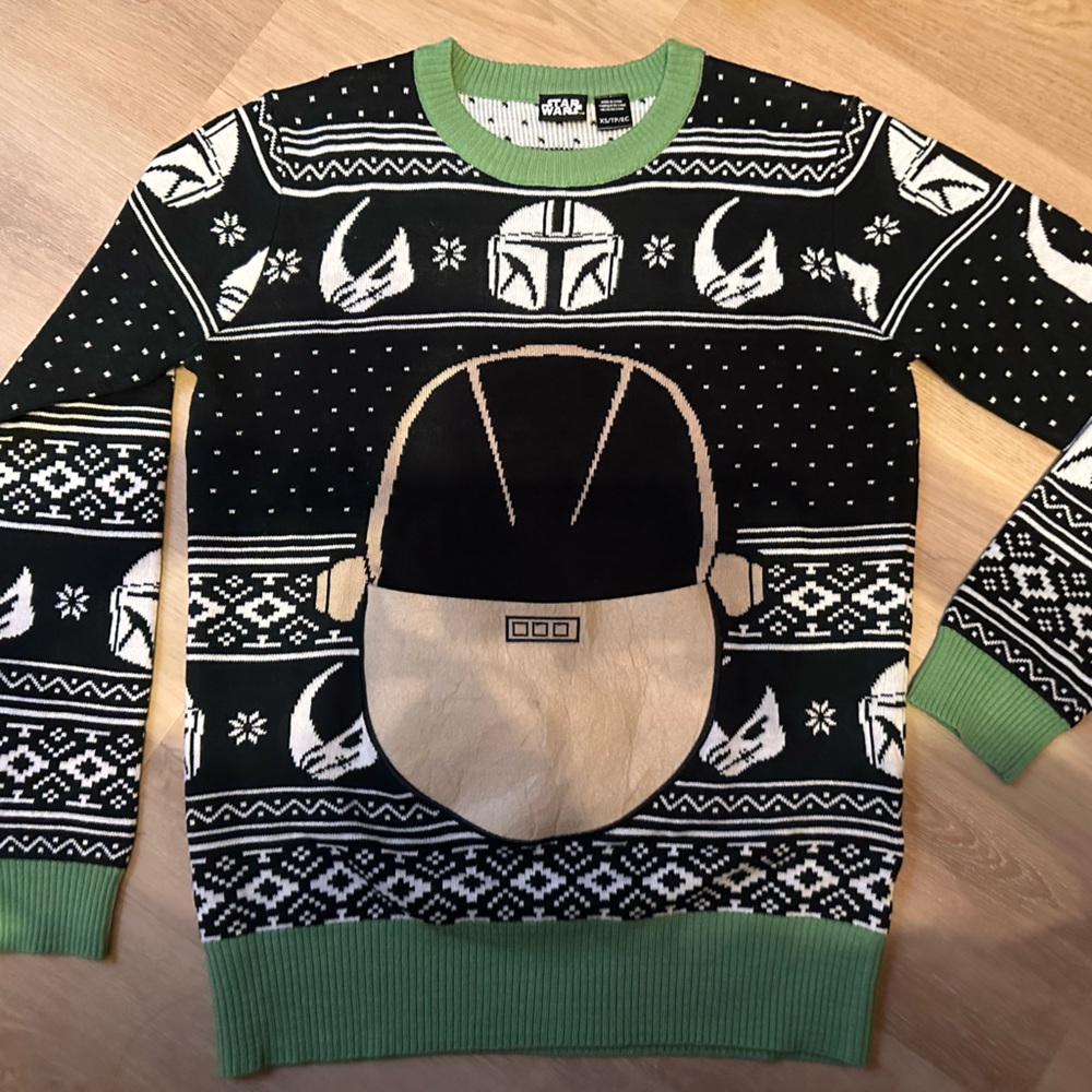 Star Wars Mandalorian Sweater with kangaroo pouch. Adult XS, loose fit, unisex